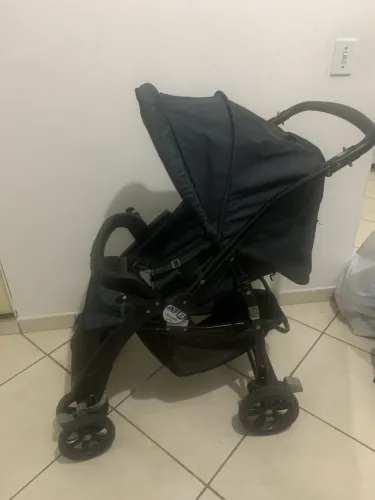 Carrinho de bebê - marca burigotto
