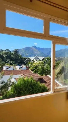 Apartamento- Petrópolis, Duchas