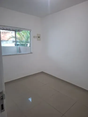 Alugo casa