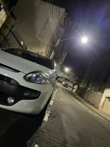 Fiat Punto Essence 1.6 Flex 16V 5P 2013