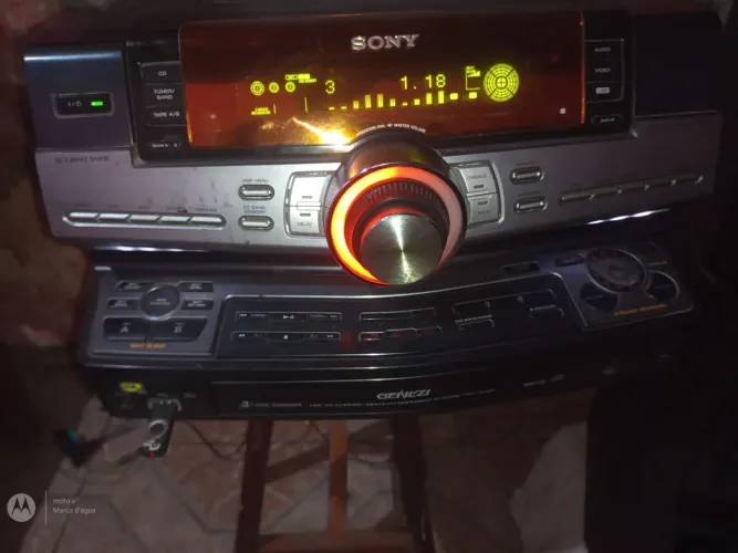 Som Sony zux9