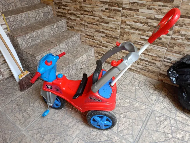 Vende Motinha de criança.
