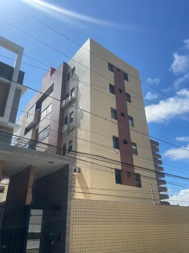 Apto 3 quartos com elevador à 150 m do mar no Jardim Oceania 