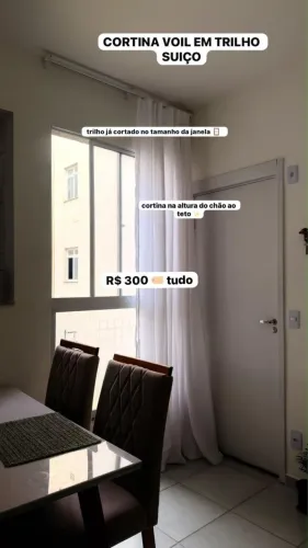 Cortina voil em trilho suíço