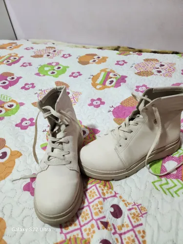 Bota juvenil