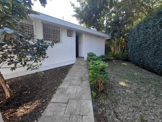 Imóvel para aluguel com 250 metros quadrados com 3 quartos em Cidade Jardim - São Paulo -