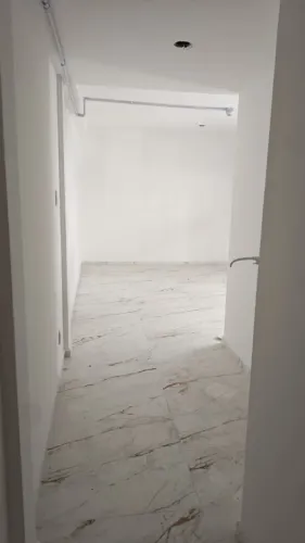 Vendo sala comercial mista edifício Soraya.