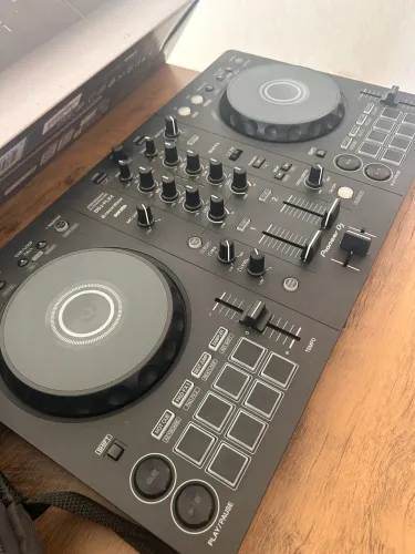 Controladora DJ FLX4