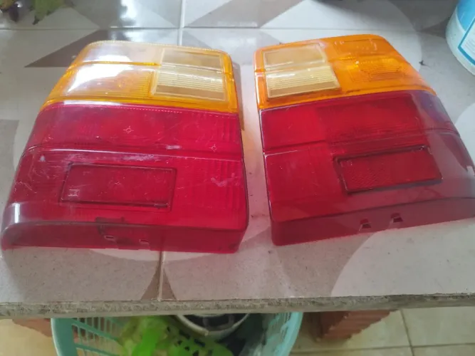Vendo lanterna do Fiat uno nova 130 quem precisa tá no precinho