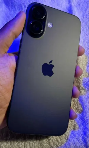 iPhone 16