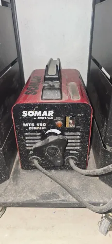Maquina de solda.