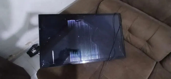 Vendo tv smart quebrada