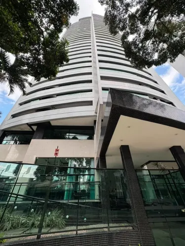 Torre Farnese -220m2-4/4 suítes -3 vagas - Umarizal - Belém - PA