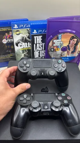 PS4 Slim 1TB + 2 Controles Originais + GTA V + The Last of Us + 2 Jogos