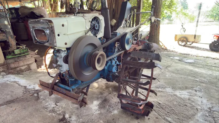 Micro trator Tobata M140 14cv