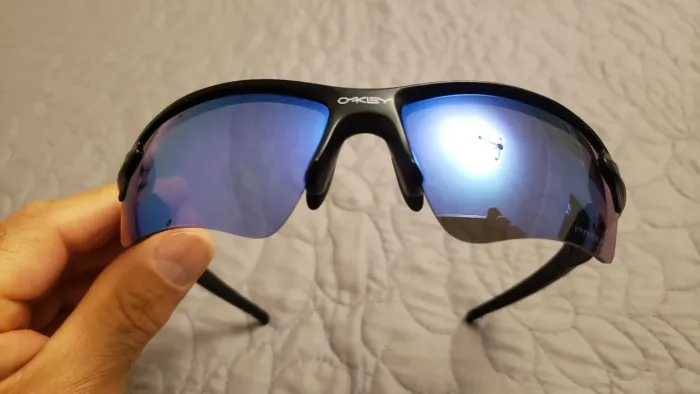 ÓCULOS ESCUROS OAKLEY