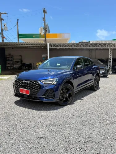 Audi Q3 SPB Perf. Black 2.0 TFSI Tipt. Quat. 2022