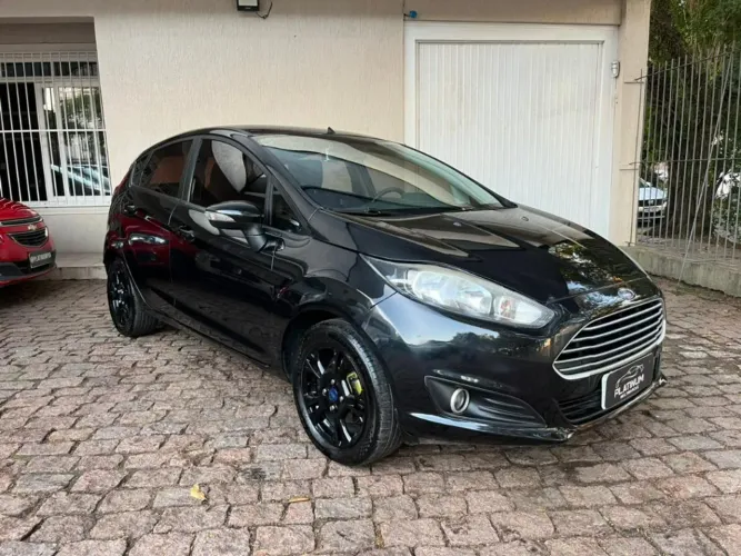 Ford Fiesta SEL 1.6 16V Flex Mec. 5P 2017