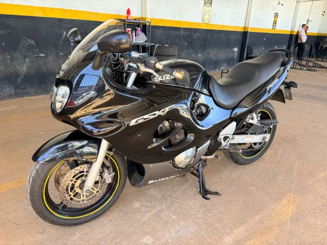 750F Original!!! Suzuki GSX_F só abastecer e pegar a estrada! Aceito trocas!!!