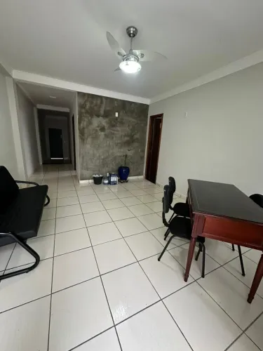 PRÉDIO COMERCIAL NO QUILOMBO, PRÓXIMO AO HOSPITAL SANTA HELENA