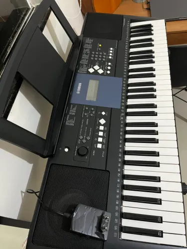 Teclado Musical Yamanha PSR-E363 - Excelente Estado