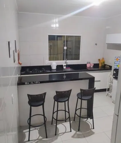 2 cadeiras novas