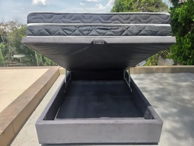 Vendo Cama Baú Casal (Colchão+Baú) Colchão Molas Encasadas em Estado de NOVO (Entrego)