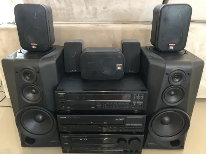 Sistema Modular Kenwood Vintage - Receiver KR-V8070 + Caixas Torre + CD e Raro LaserDisc