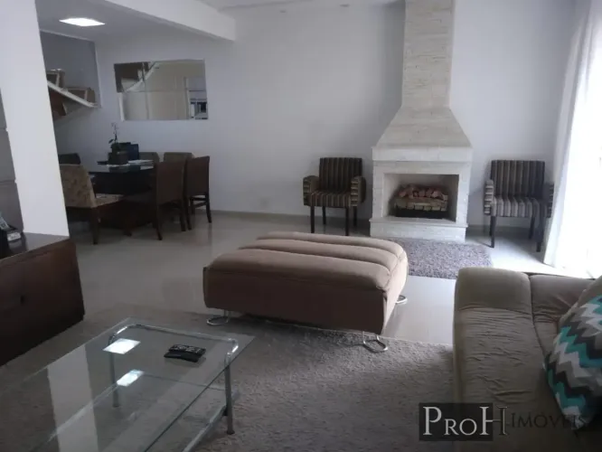 Casa em condomínio 230m² 3 dormitórios sendo 1 suíte e Lazer completo R$ 2.350.000,00