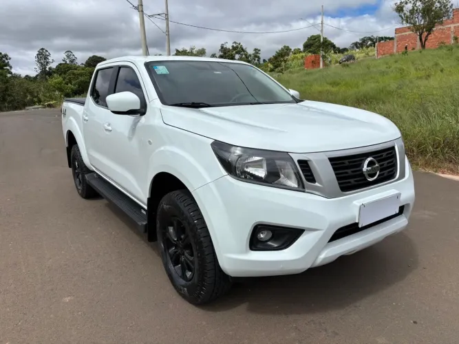 Nissan Frontier S CD 4X4 2.3 TB Diesel Mec. 2021