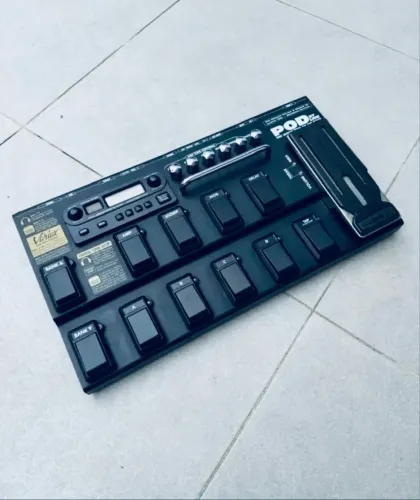 Pedaleira Multefeitos - LINE 6 POD XT LITE