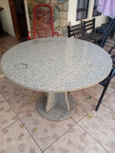 Mesa de granito