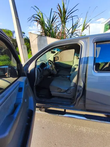 Nissan Frontier XE CD 4X4 2.5 TB Diesel 2010