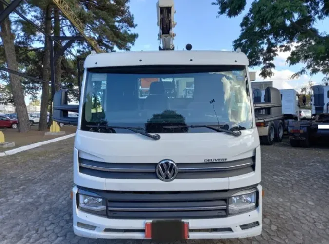 Volkswagen Delivery 9.170 cesto aéreo ano 2020
