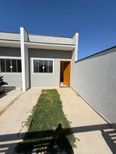 Casa à venda com 2 dormitórios no Jardim Santa Marta - Zona Norte / Sorocaba