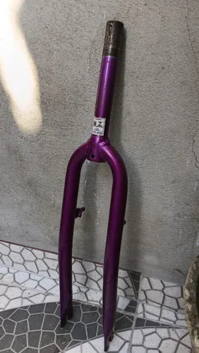 Garfo aro 26 roxo(15 dias de uso)