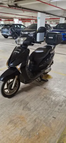 Moto honda lead dut em branco