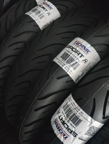 Pneu moto 90 90 18