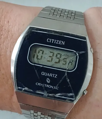 Relógio antigo CITIZEN CRYSTRON LC DIGITAL LEGÍTIMO JAPAN ANOS 70 . Relíquia de coleção