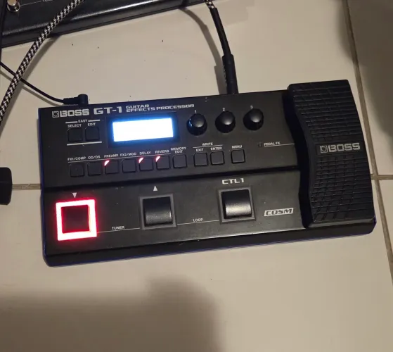 Pedaleira de guitarra Boss GT-1