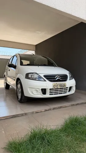 Citroen C3 GLX 1.4/ GLX Sonora 1.4 Flex 8V 5P 2012