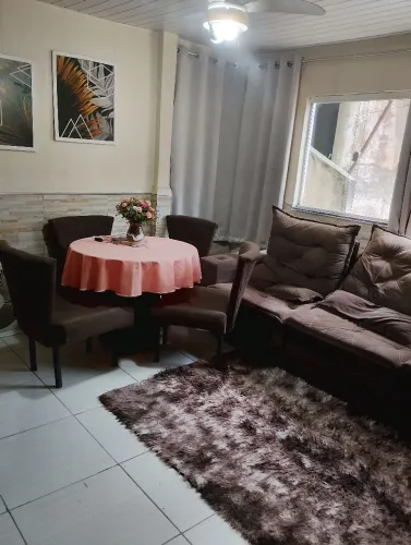 Vendo Mesa Redonda.