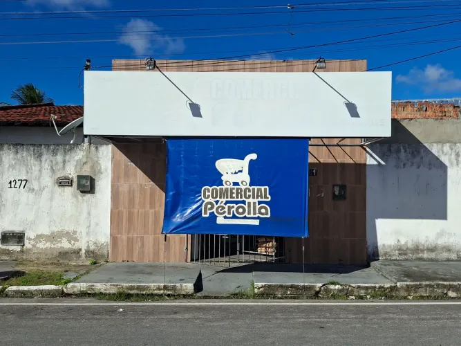Ponto Comercial 65m² - Albano Franco