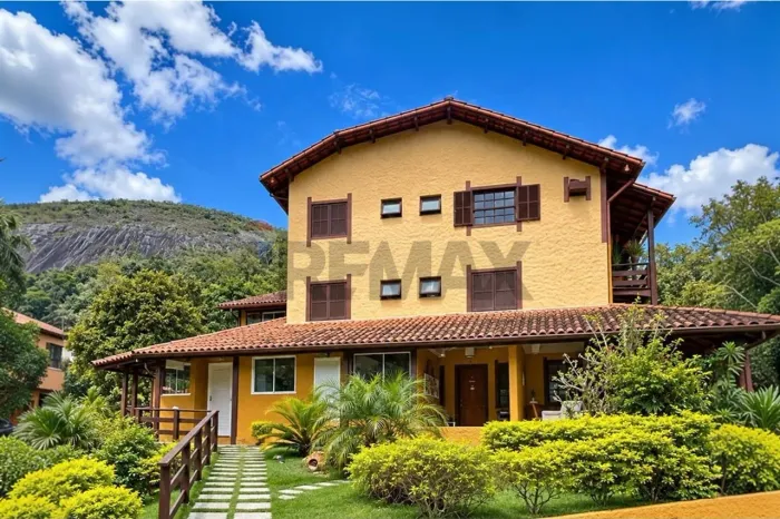 Apartamento de 80 m² com 2 quartos, à venda em Itaipava