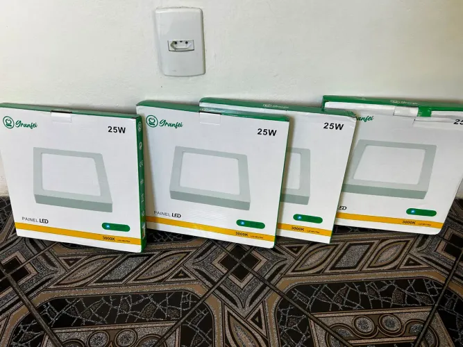 VENDO Kit 4 Luminárias Painel Plafon Led 25w Sobrepor Quadrado 3000K Neutro