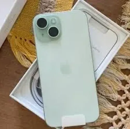 iPhone 15 Aqua