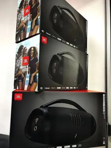 Vendo Boombox 3 Wi-fi Lacrada