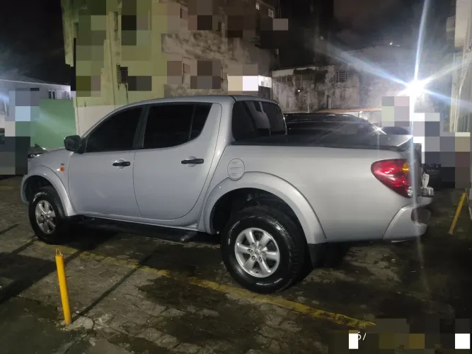 Mitsubishi L200 Triton HLS 2.4 Flex 16V CD Mec. 2014
