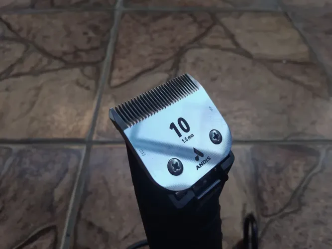 Máquina Andis AGC 2 Speed para Tosa 