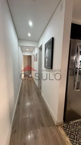 Apartamento à venda no Distrito Industrial com 54 m² e 2 dormitórios/quartos disponíveis.